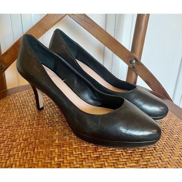 Vince Camuto black leather rounded toe pumps 8.5 - Picture 9 of 10